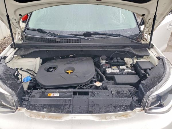 2019 KIA SOUL Plus — Engine bay