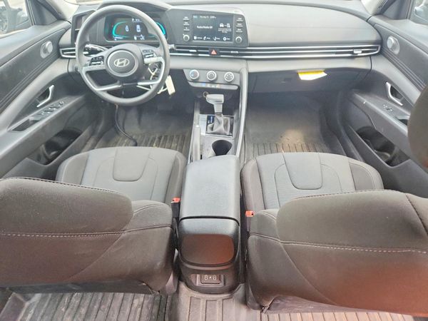 2025 HYUNDAI ELANTRA SE — CKPT