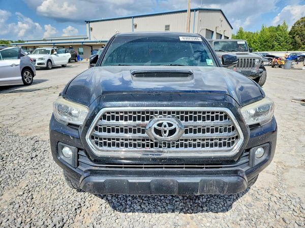 2017 TOYOTA TACOMA