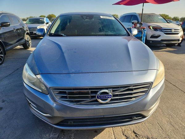 2018 VOLVO S60