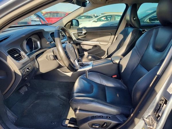 2018 VOLVO S60