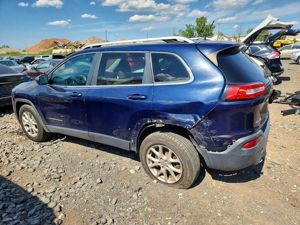 2015 JEEP CHEROKEE LATITUDE 4X4