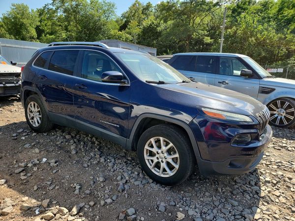 2015 JEEP CHEROKEE LATITUDE 4X4