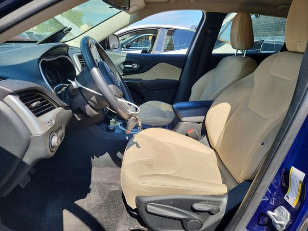 2015 JEEP CHEROKEE LATITUDE 4X4