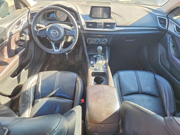 2017 MAZDA 3