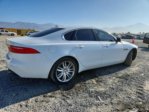 2017 JAGUAR XF Prestige