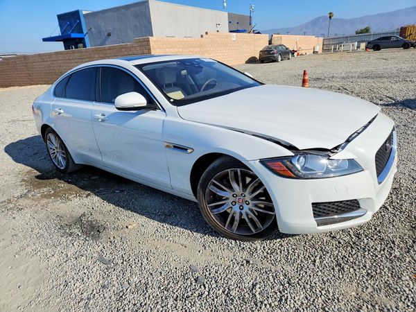 2017 JAGUAR XF Prestige