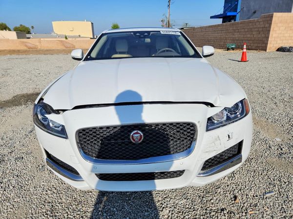 2017 JAGUAR XF Prestige
