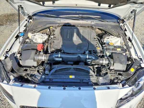 2017 JAGUAR XF Prestige
