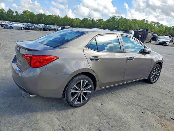 2017 TOYOTA COROLLA