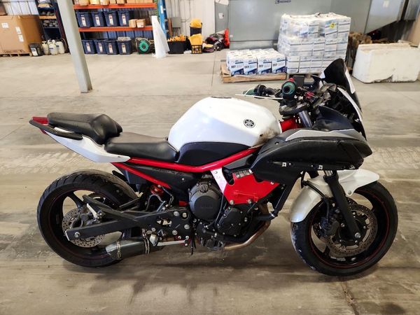 2013 YAMAHA FZ6