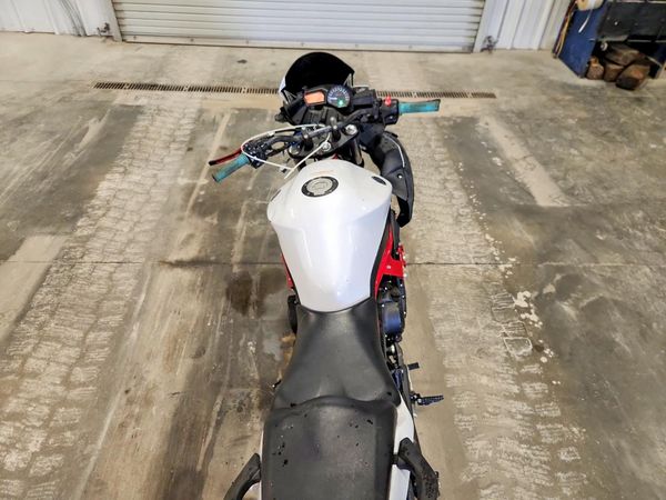 2013 YAMAHA FZ6