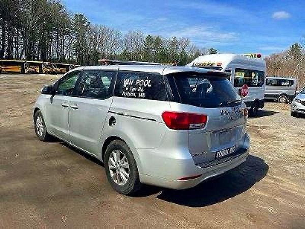 2018 KIA SEDONA L