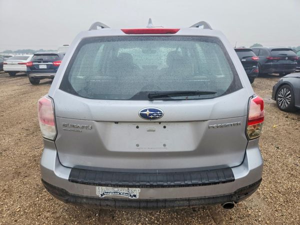 2018 SUBARU FORESTER Base P