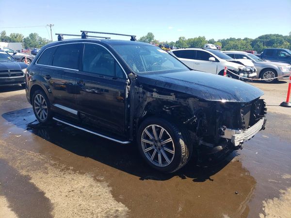 2018 AUDI Q7 quattro Premium Plus