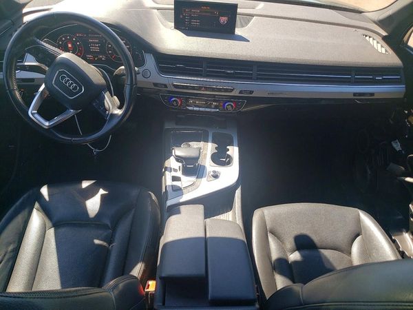 2018 AUDI Q7 quattro Premium Plus