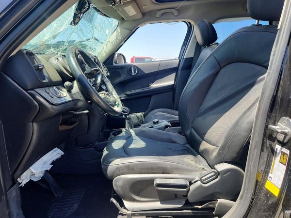 2019 MINI COOPER — DENT