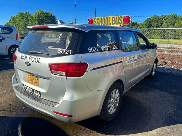 2017 KIA SEDONA L