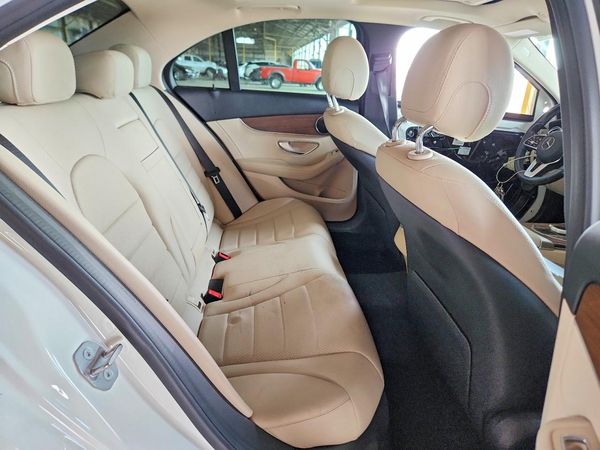 2020 MERCEDES-BENZ C C300