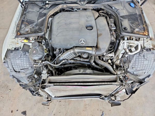 2020 MERCEDES-BENZ C C300