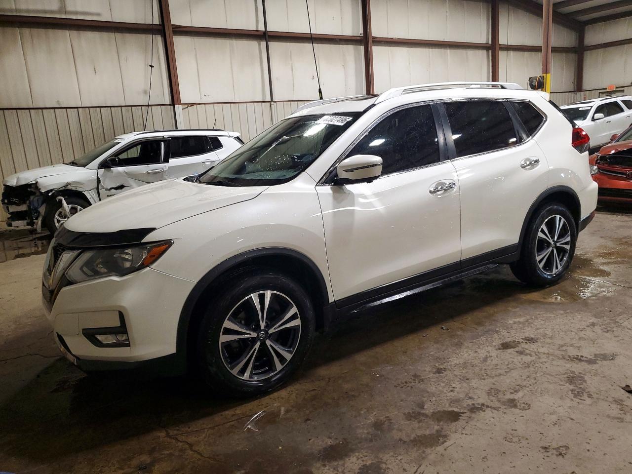 2020 NISSAN ROGUE — Front 3/4
