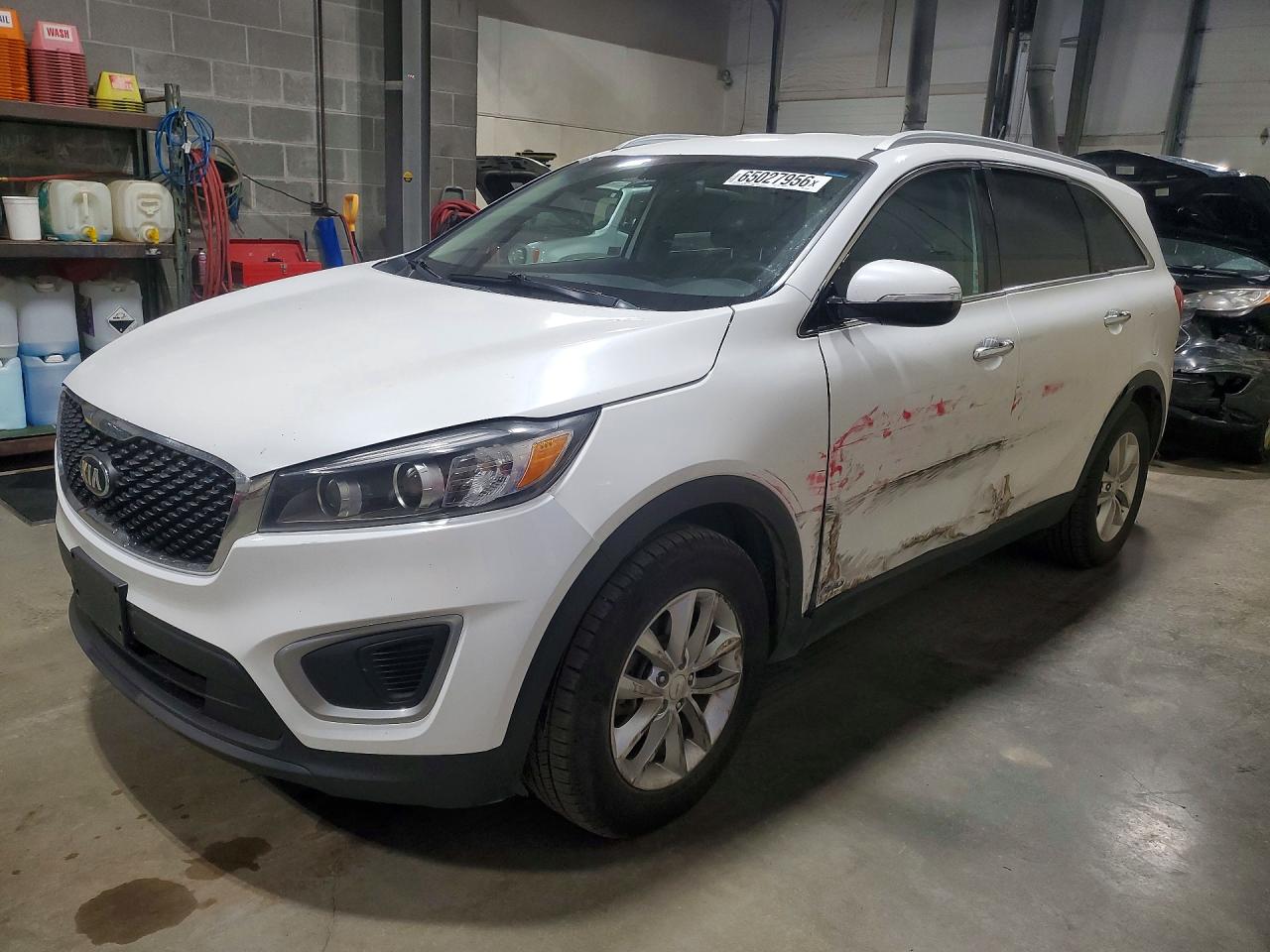 2017 KIA SORENTO L, LX