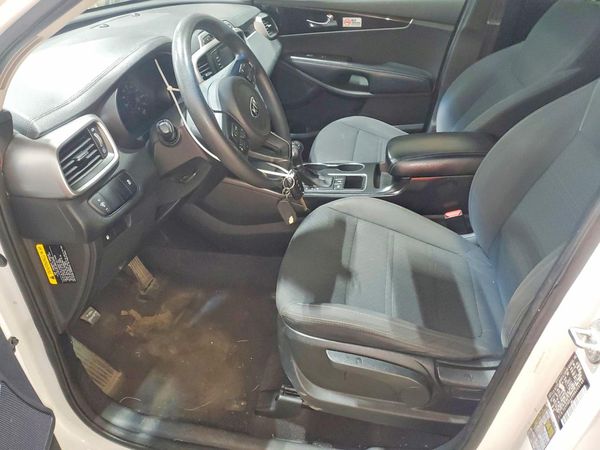 2017 KIA SORENTO L, LX