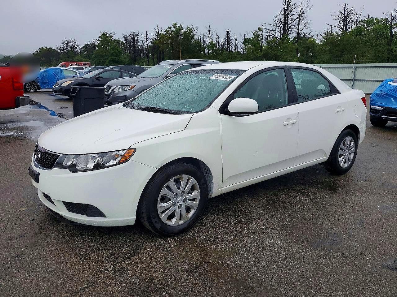 2013 KIA FORTE LX