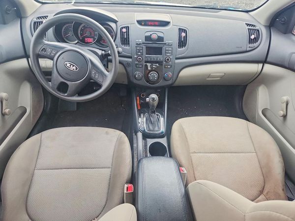 2013 KIA FORTE LX