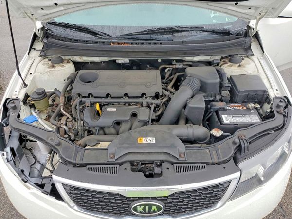 2013 KIA FORTE LX
