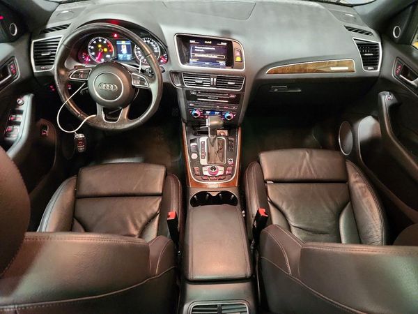 2016 AUDI Q5 quattro Premium Plus