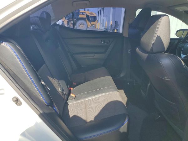 2017 TOYOTA COROLLA