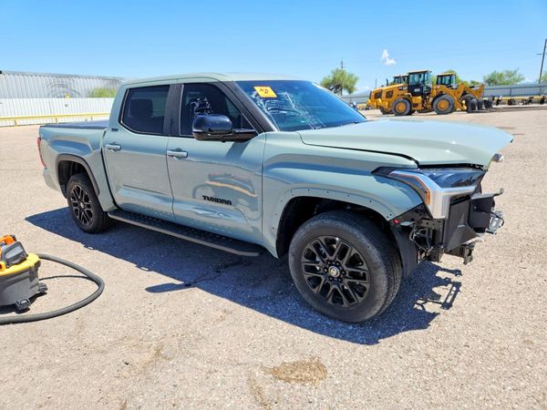 2025 TOYOTA TUNDRA