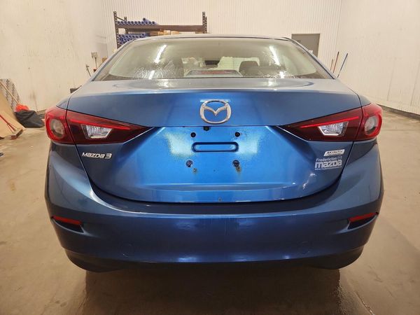 2018 MAZDA 3 Touring