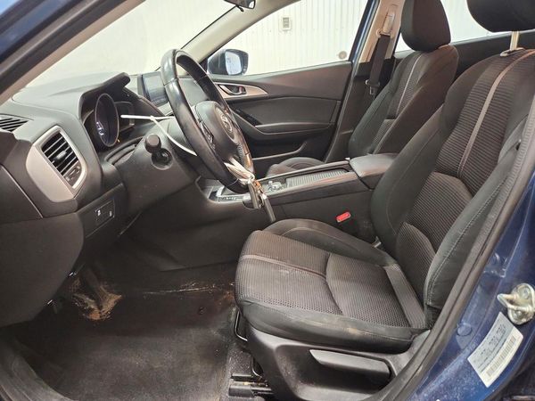 2018 MAZDA 3 Touring