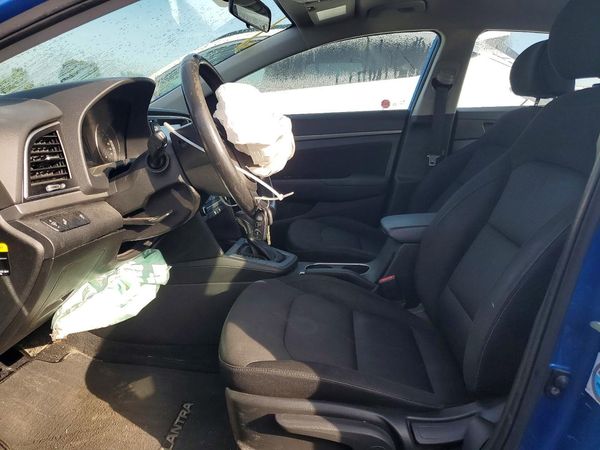 2017 HYUNDAI ELANTRA — DENT