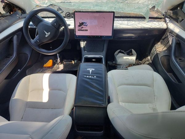 2021 TESLA MODEL 3 — CKPT