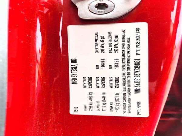 2019 TESLA MODEL 3 — VINS