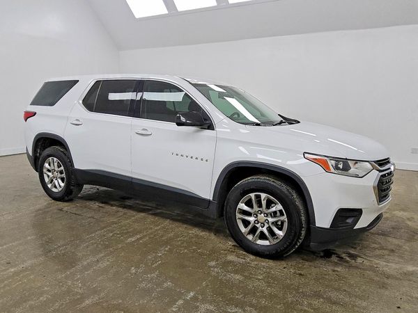 2020 CHEVROLET TRAVERSE LS — Passenger 3/4