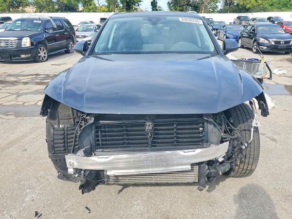 2024 AUDI Q5 quattro Premium