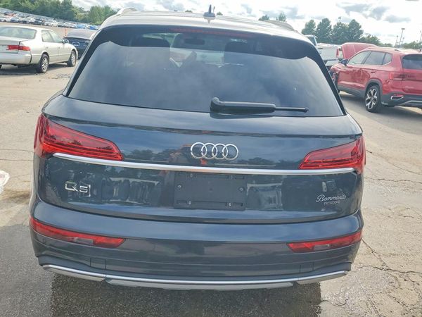 2024 AUDI Q5 quattro Premium