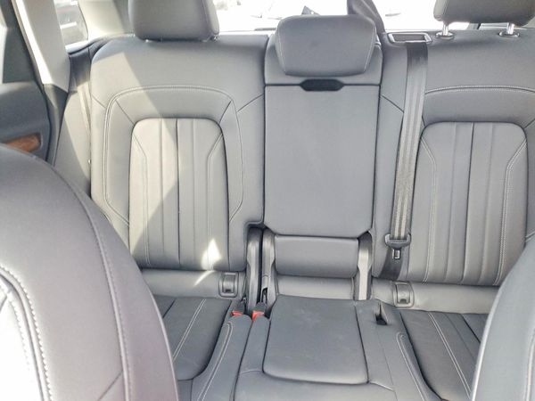 2024 AUDI Q5 quattro Premium