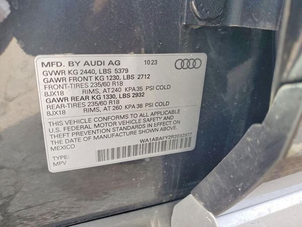 2024 AUDI Q5 quattro Premium