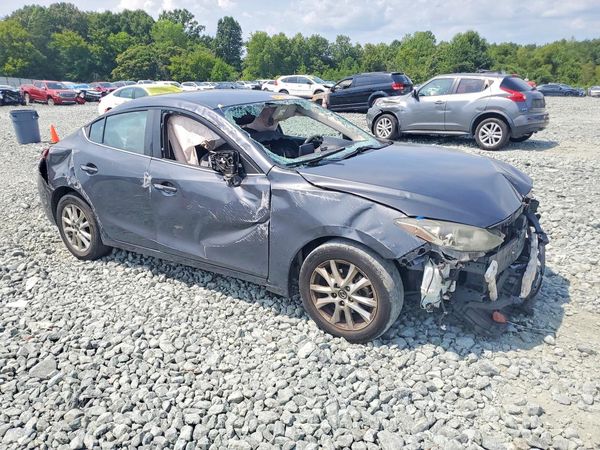 2016 MAZDA 3