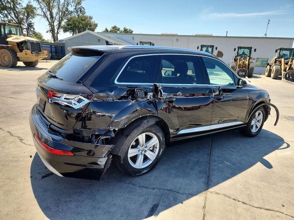 2019 AUDI Q7
