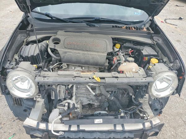 2019 JEEP RENEGADE — Engine bay