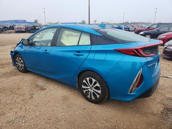 2022 TOYOTA PRIUS