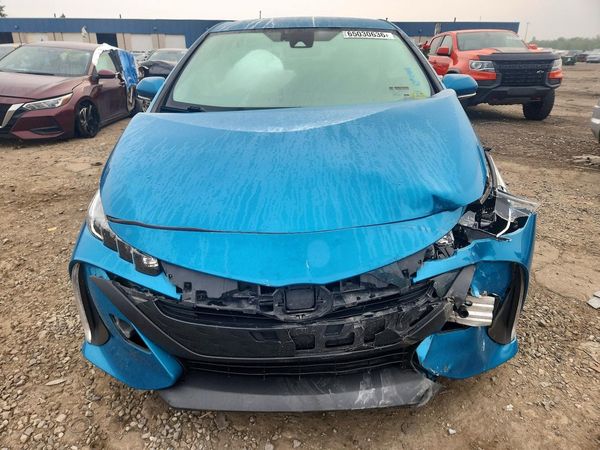 2022 TOYOTA PRIUS