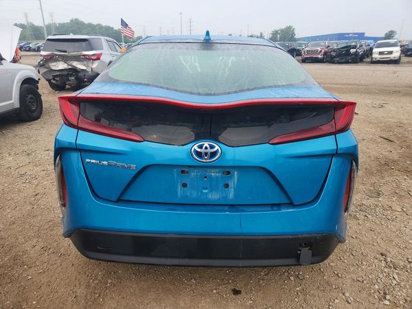 2022 TOYOTA PRIUS