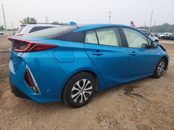 2022 TOYOTA PRIUS